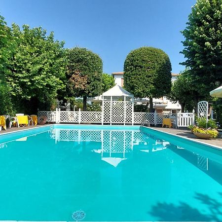 Hotel Garden B&B マロッタ エクステリア 写真