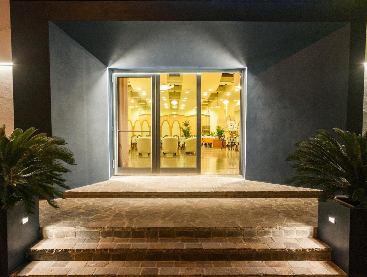 Hotel Garden B&B マロッタ エクステリア 写真