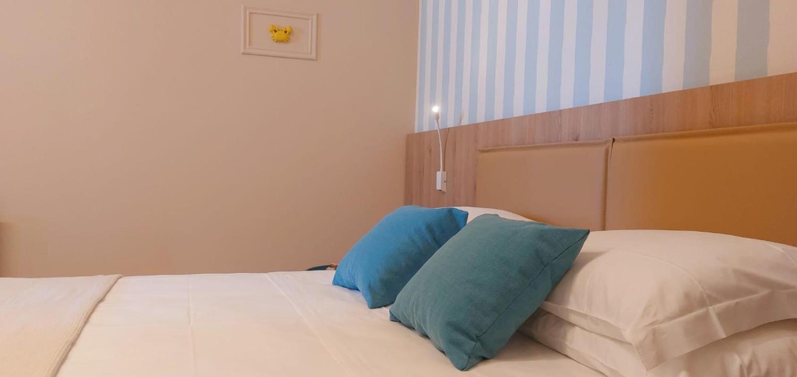 Hotel Garden B&B マロッタ エクステリア 写真