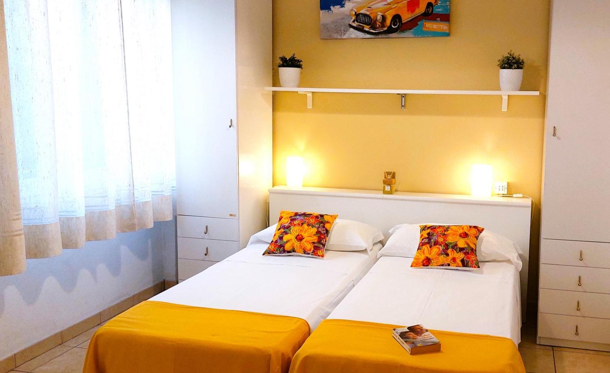 Hotel Garden B&B マロッタ エクステリア 写真