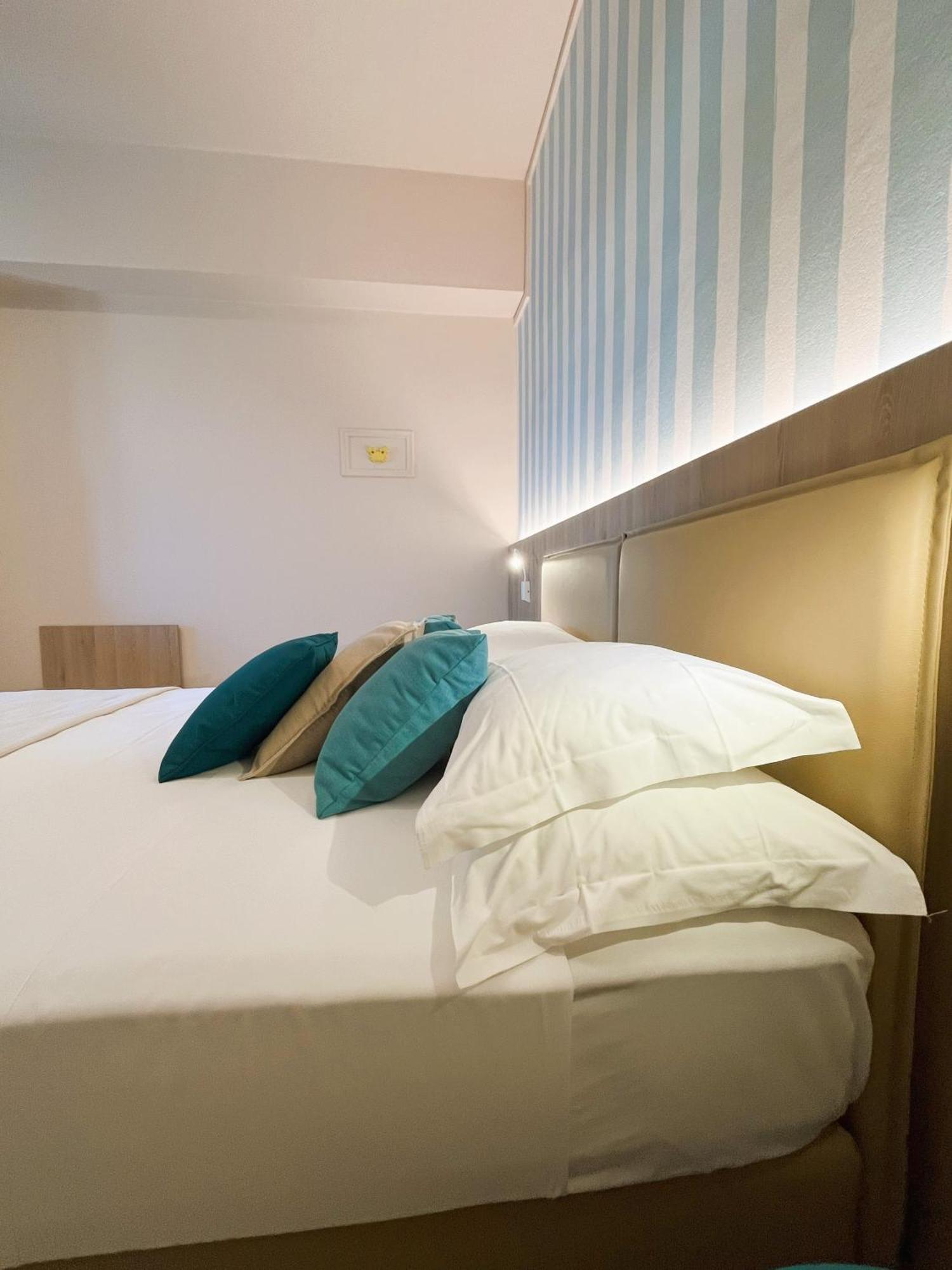 Hotel Garden B&B マロッタ エクステリア 写真